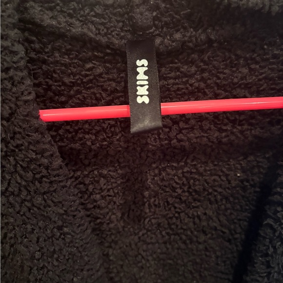 Skims Textured Robe - Picture 2 of 3